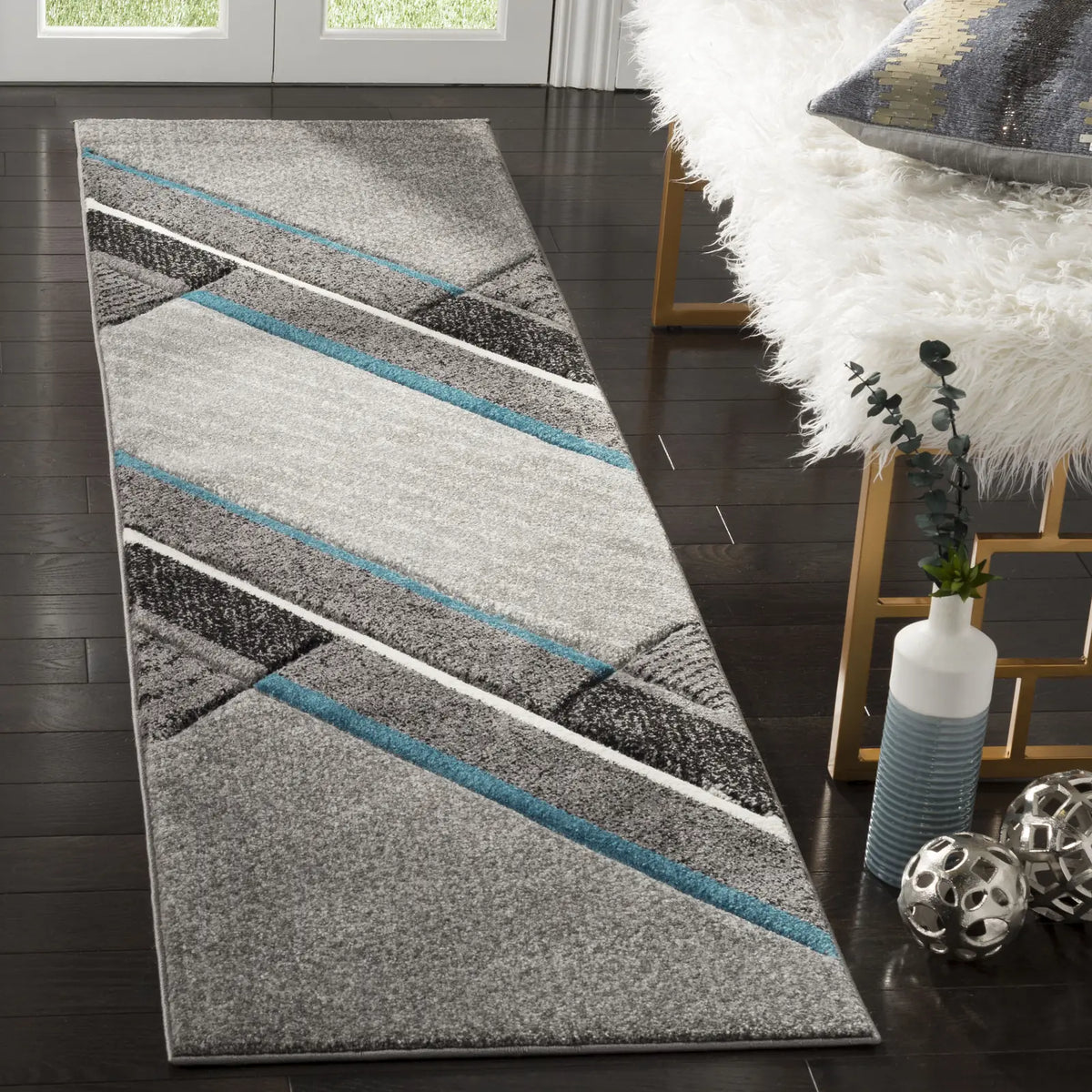 Safavieh Hollywood 2'-3" x 10'-0" Rug in Grey / Teal