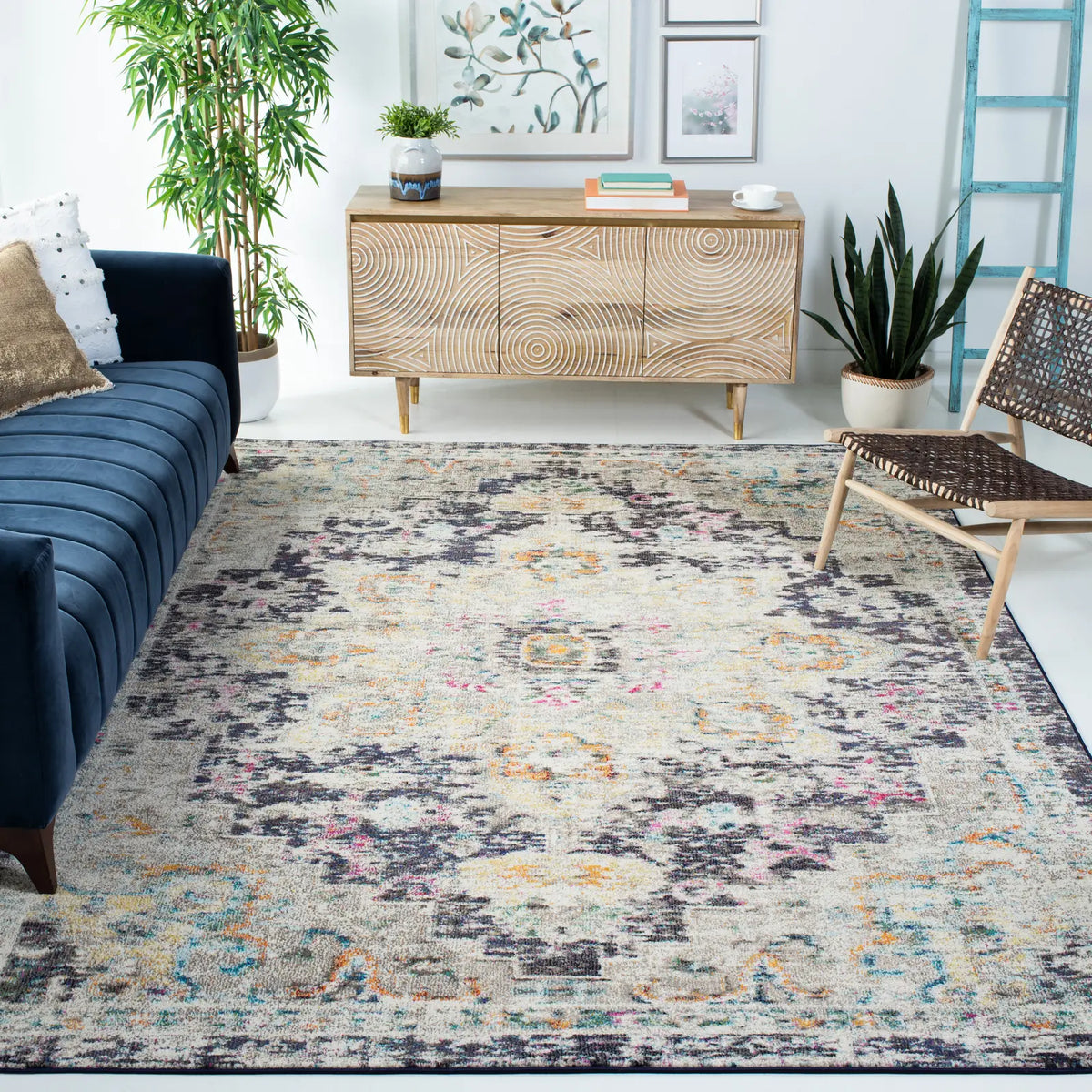 Safavieh Madison 10'-0" x 14'-0" Rug in Black / Gold