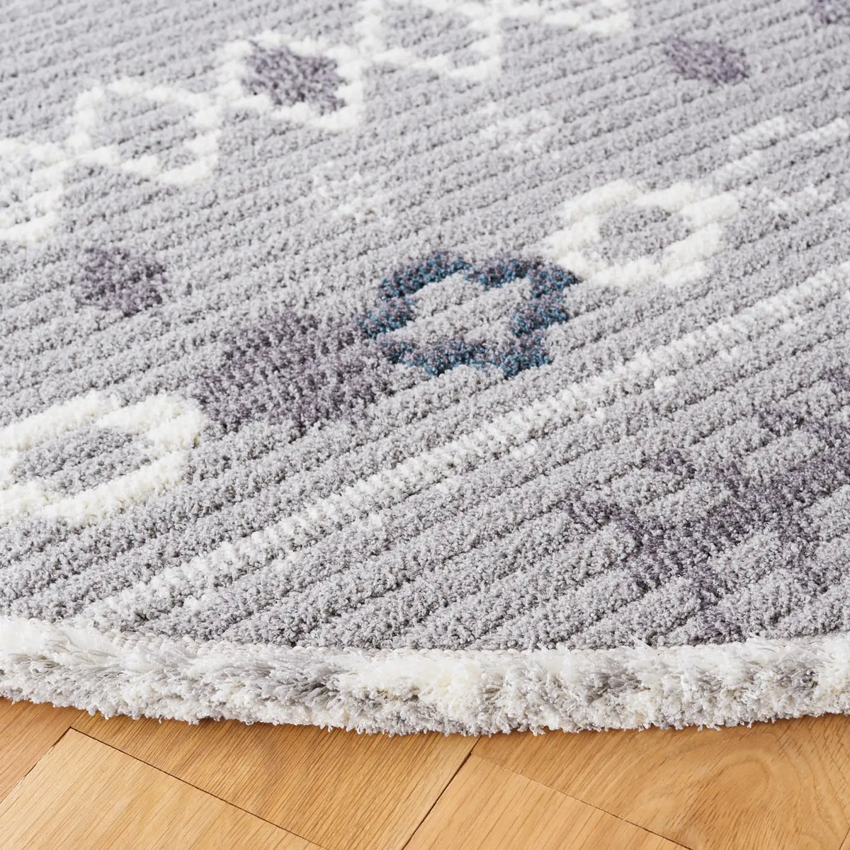 Safavieh Marrakesh 6'-7" x 6'-7" Rug in Grey / Light Grey