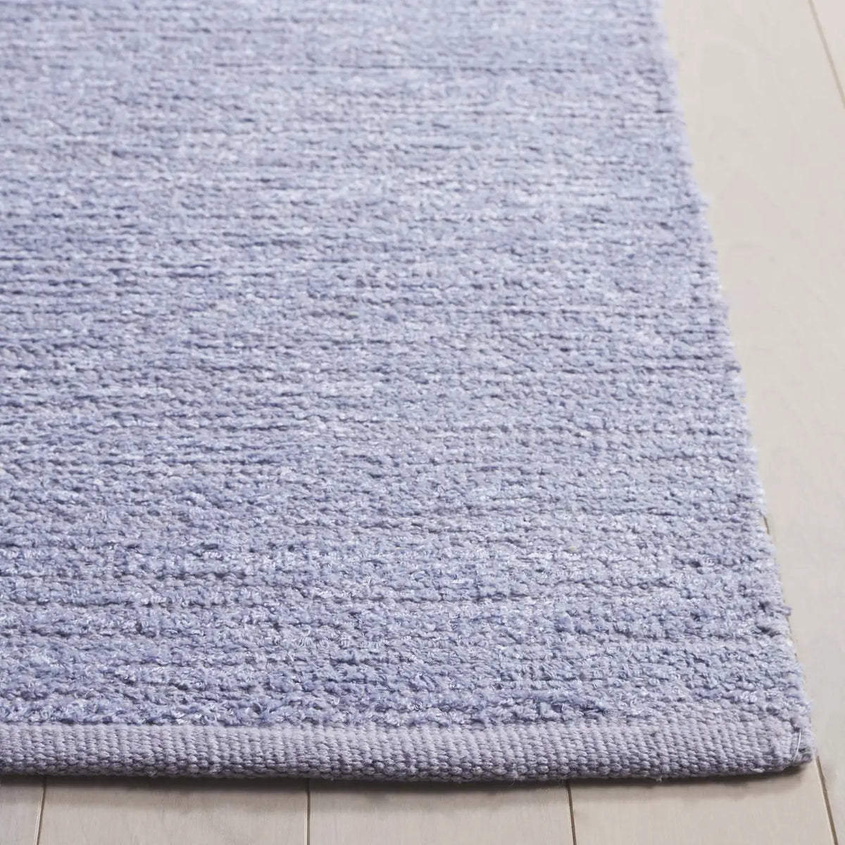 Safavieh Montauk 4'-0" x 6'-0" Rug in Lilac