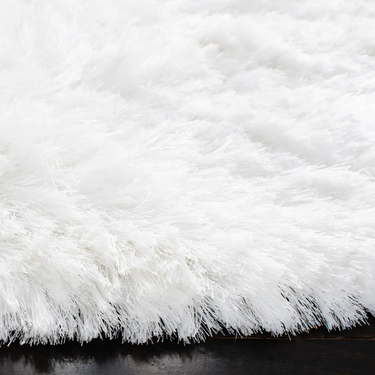 Safavieh Ocean Shag 6'-0" x 6'-0" Rug in Ivory
