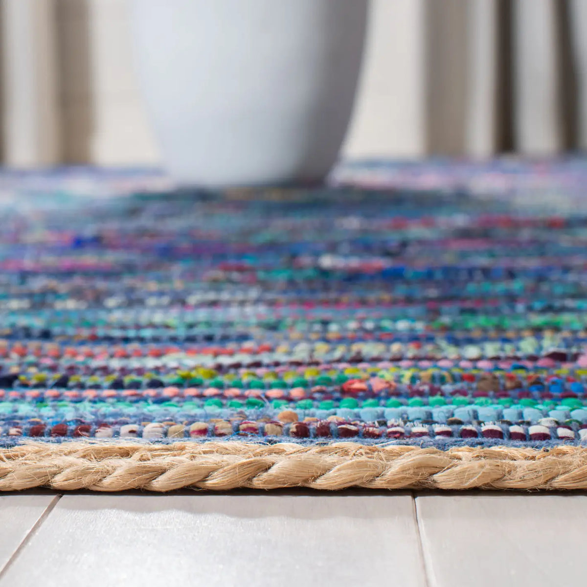 Safavieh Montauk 5'-0" x 8'-0" Rug in Blue / Natural