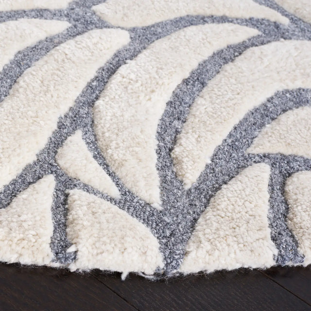 Safavieh Casablanca 7'-0" x 7'-0" Rug in Ivory / Grey