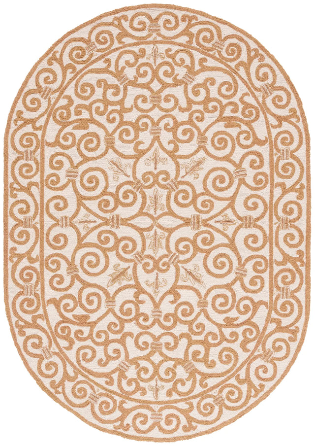 Safavieh Chelsea 4'-6" x 6'-6" Rug in Ivory / Gold