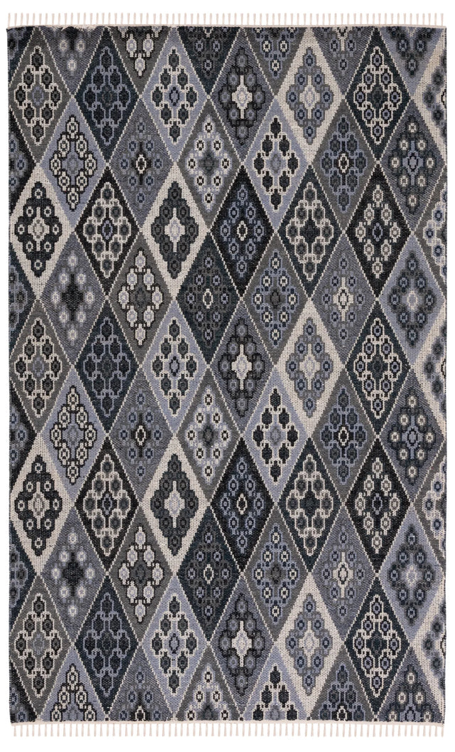 Safavieh Kilim 4'-0" x 6'-0" Rug in Black / Grey