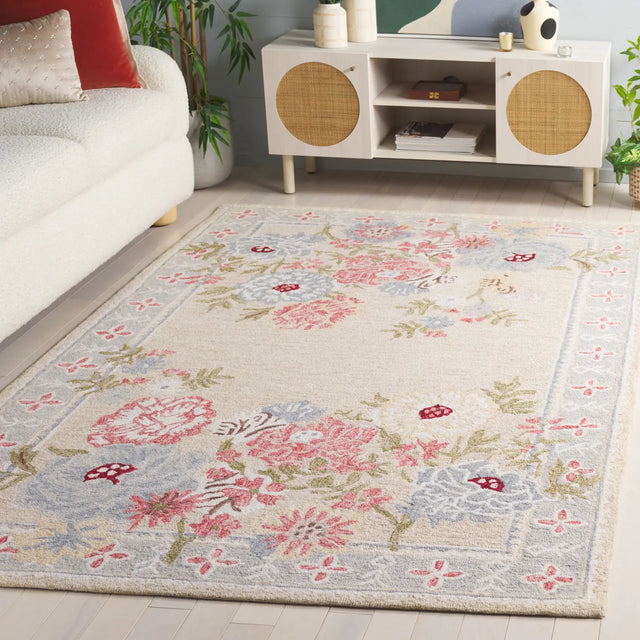Safavieh Jardin 4'-0" x 6'-0" Rug in Beige / Pink