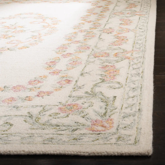Safavieh Aubusson 5'-0" x 8'-0" Rug in Ivory / Pink