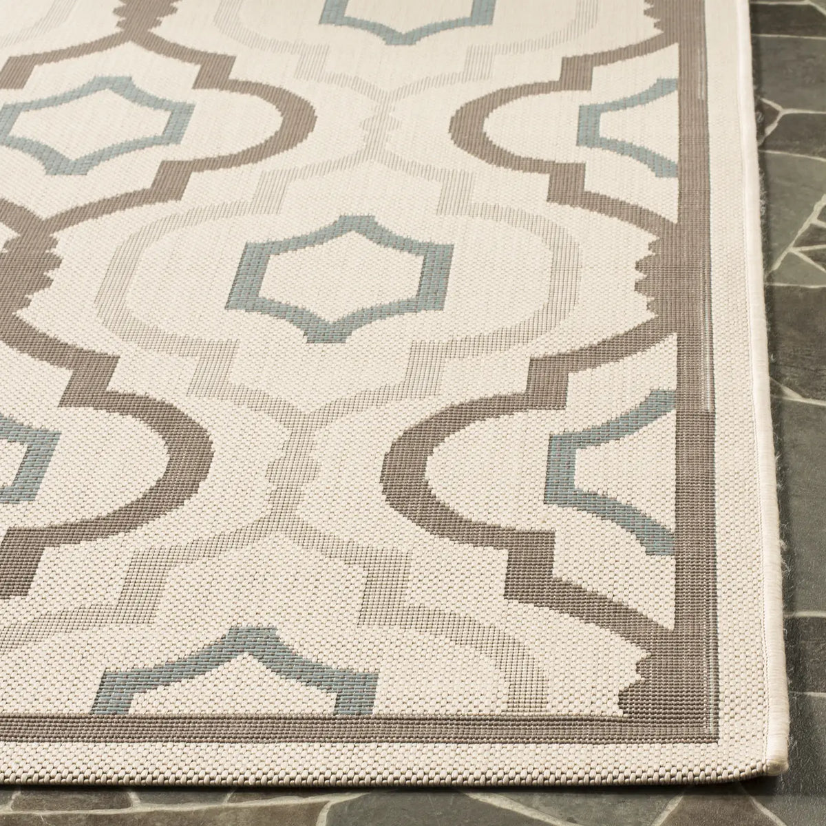 Safavieh Courtyard 4'-0" x 5'-7" Rug in Beige / Dark Beig