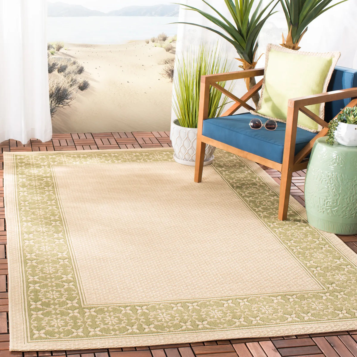 Safavieh Courtyard 4'-0" x 5'-7" Rug in Cream / Green