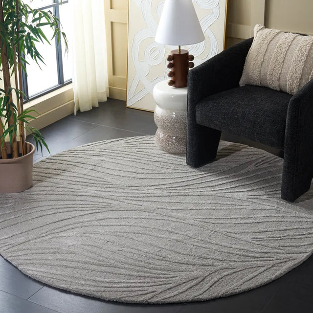 Safavieh Glamour 6'-0" x 6'-0" Rug in Light Grey / Ivory