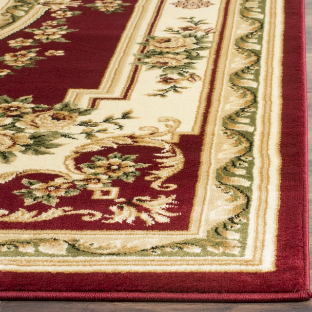 Safavieh Lyndhurst 4'-0" x 6'-0" Rug in Red / Ivory