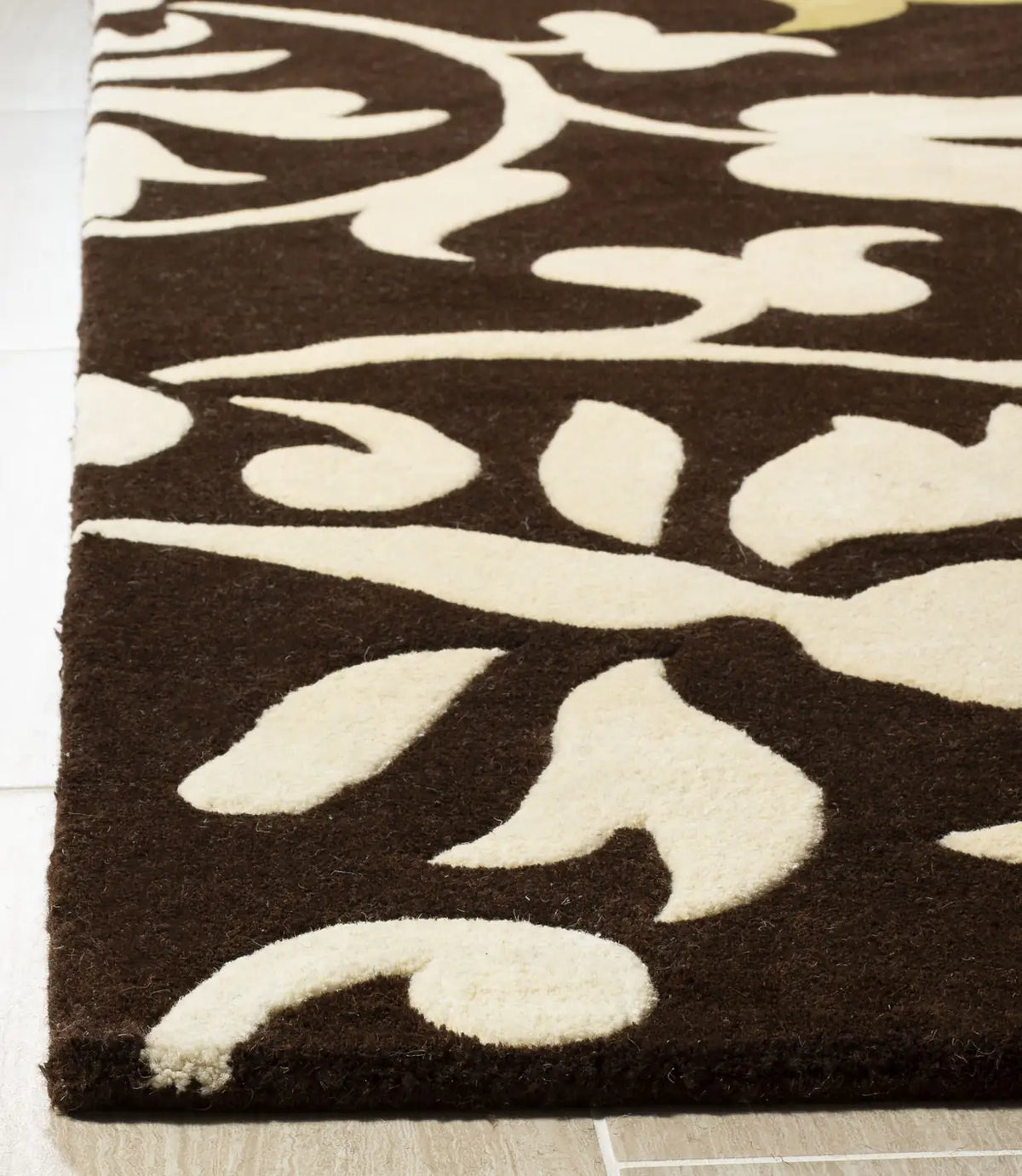 Safavieh Soho 3'-6" x 5'-6" Rug in Brown / Multi