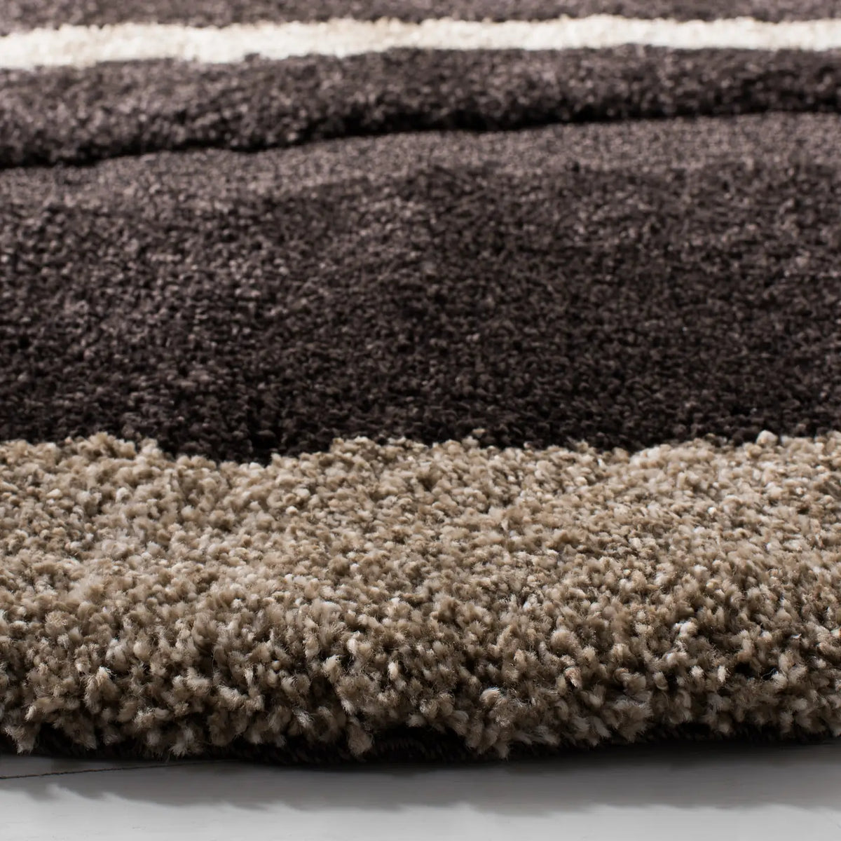 Safavieh Florida Shag 5'-0" x 5'-0" Rug in Dark Brown / Beige
