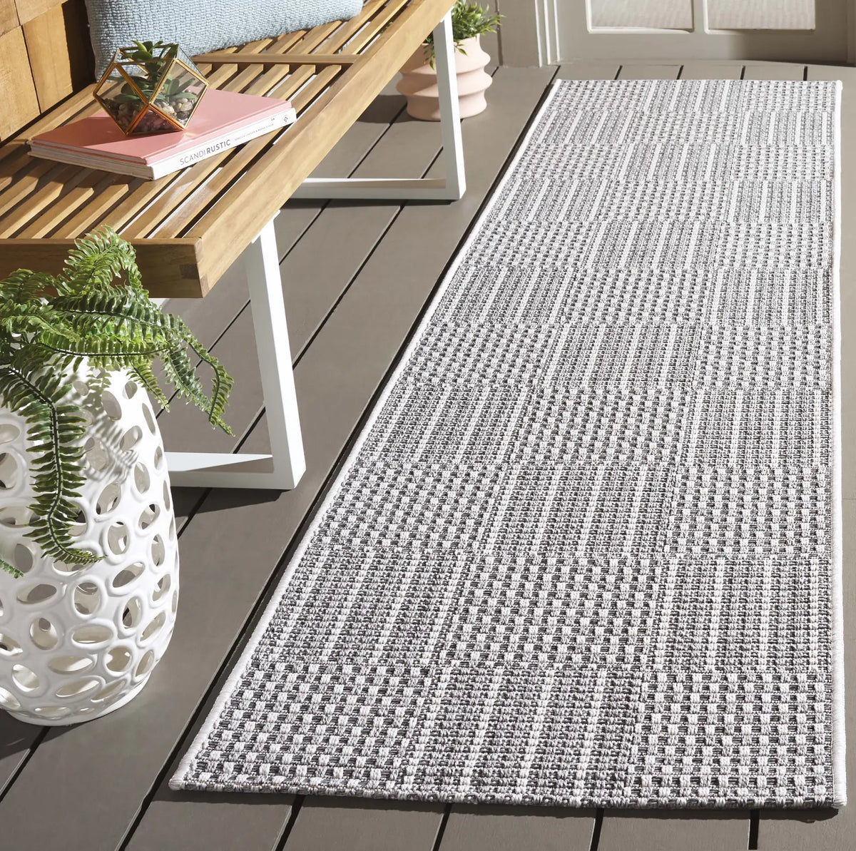 Safavieh Sisal All-Weather 2'-2" x 8'-0" Rug in Grey / Ivory