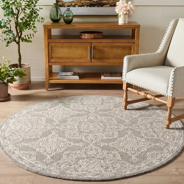 Safavieh Martha Stewart 6'-0" x 6'-0" Rug in Light Grey / Ivory