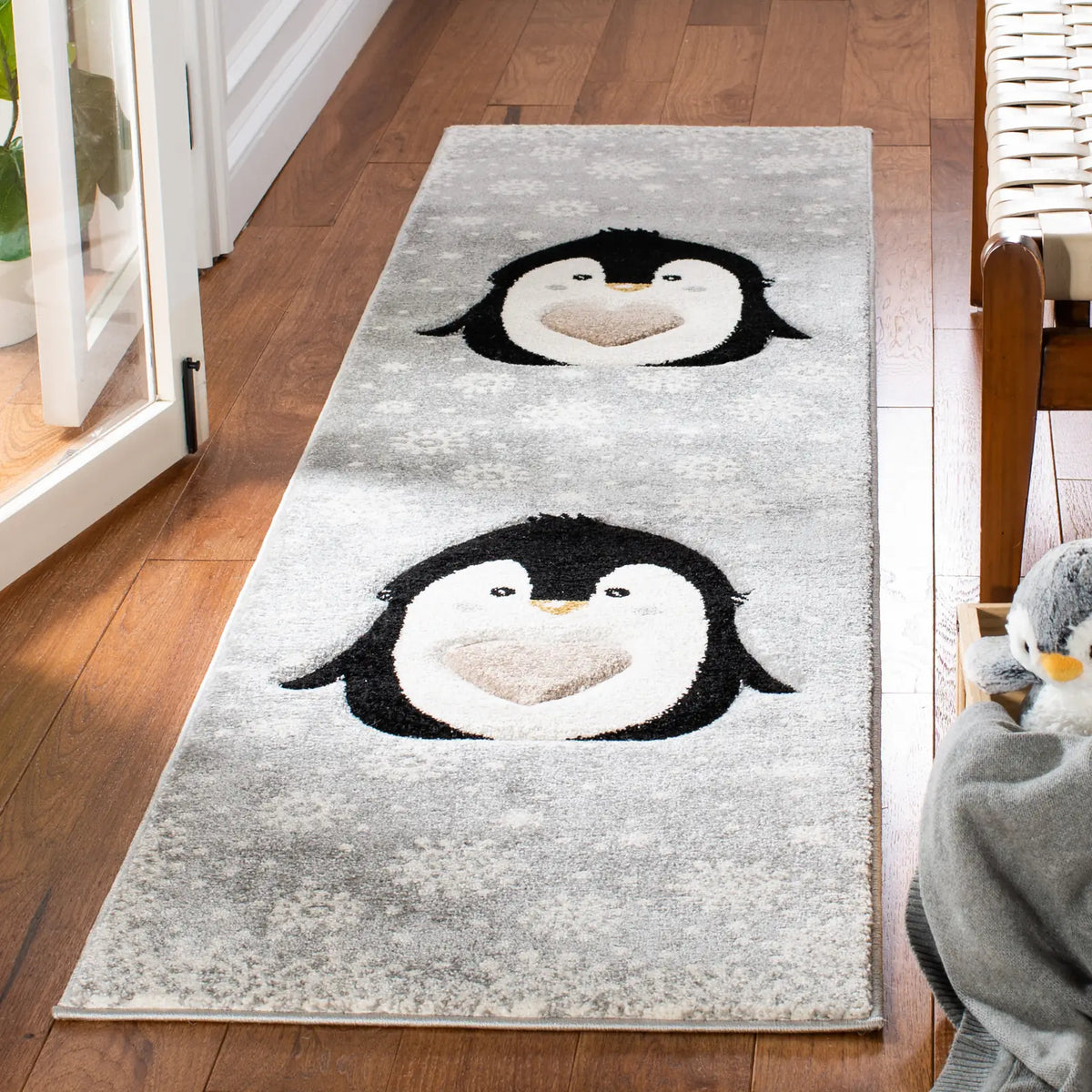 Safavieh Carousel Kids 100 2'-3" x 6'-0" Rug in Light Grey / Black
