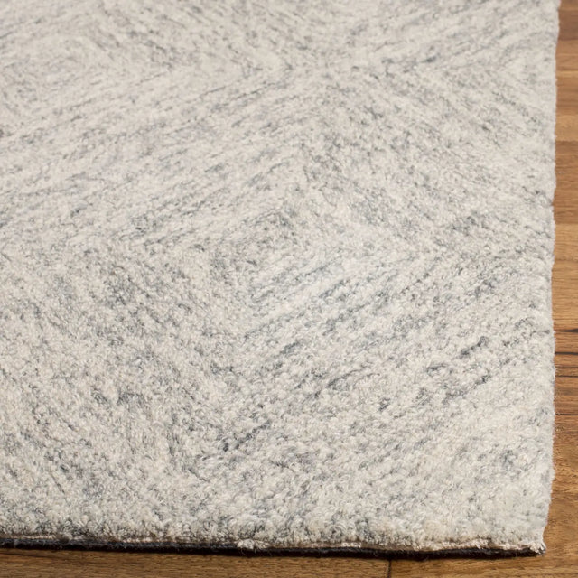 Safavieh Abstract 5'-0" x 8'-0" Rug in Silver