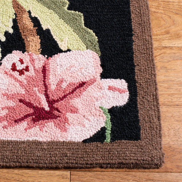 Safavieh Chelsea 3'-9" x 5'-9" Rug in Black