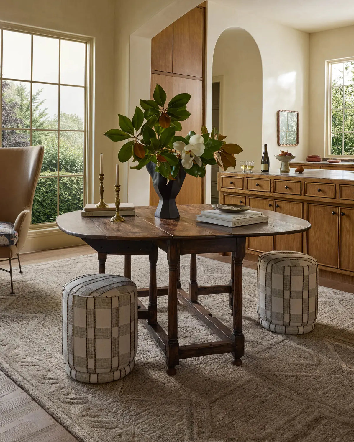 Loloi Mabel MBL-01 Traditional Hand Tufted Pebble, Mist Rug - room scene 1