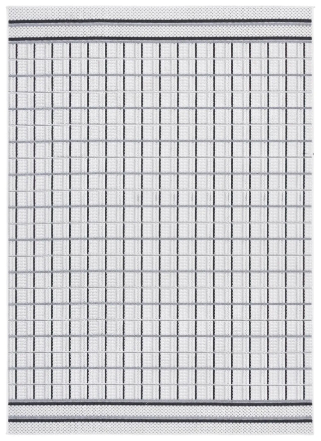 Safavieh Veranda 5'-3" x 7'-6" Rug in Grey / Dark Grey