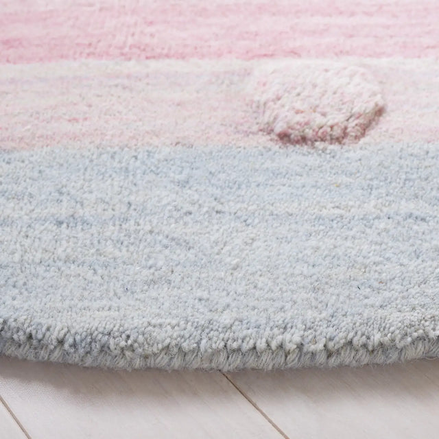 Safavieh Safavieh Kids 5'-0" x 5'-0" Rug in Light Blue / Pink