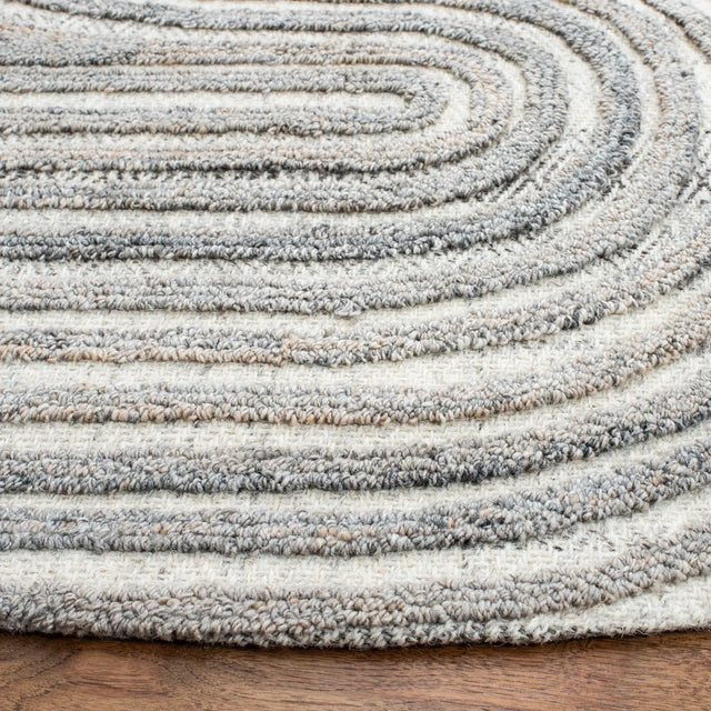 Safavieh Southampton 6'-0" x 6'-0" Rug in Beige / Light Blue