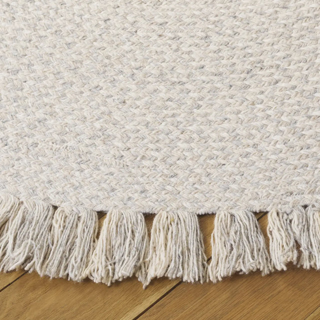 Safavieh Braided 5'-0" x 5'-0" Rug in Silver / Beige