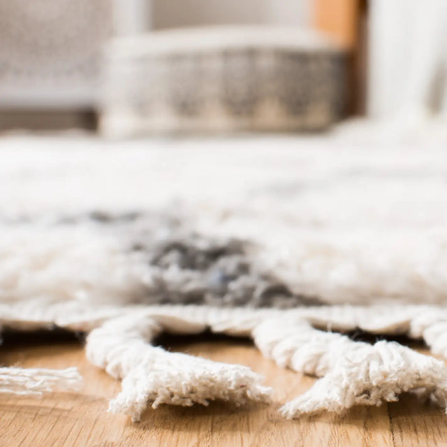Safavieh Berber Fringe Shag 5'-3" x 7'-6" Rug in Creme / Black