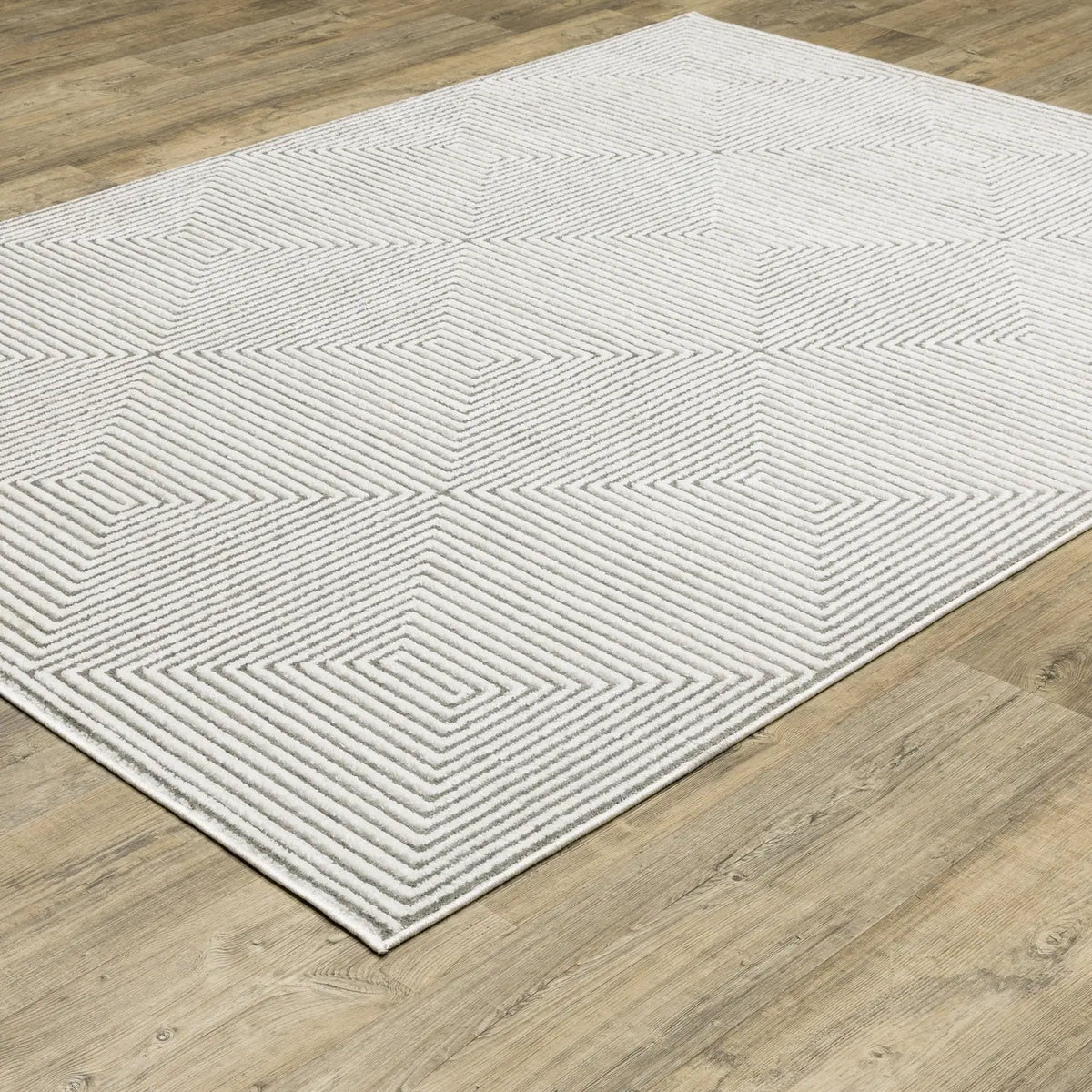 Oriental Weavers Montecito 8111W Grey/ White Rug - angle detail