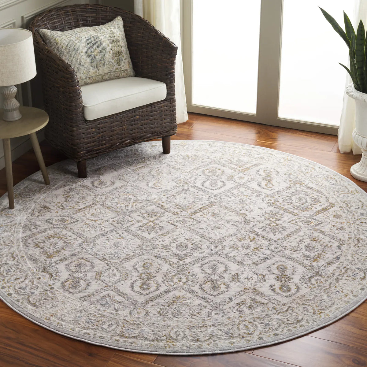 Safavieh Easton 6'-7" x 6'-7" Rug in Ivory / Grey Gold