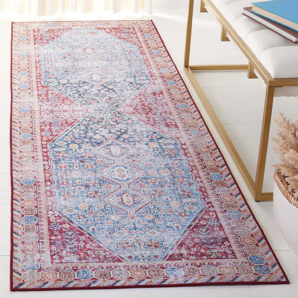 Safavieh Tucson 2'-6" x 8'-0" Rug in Blue / Red