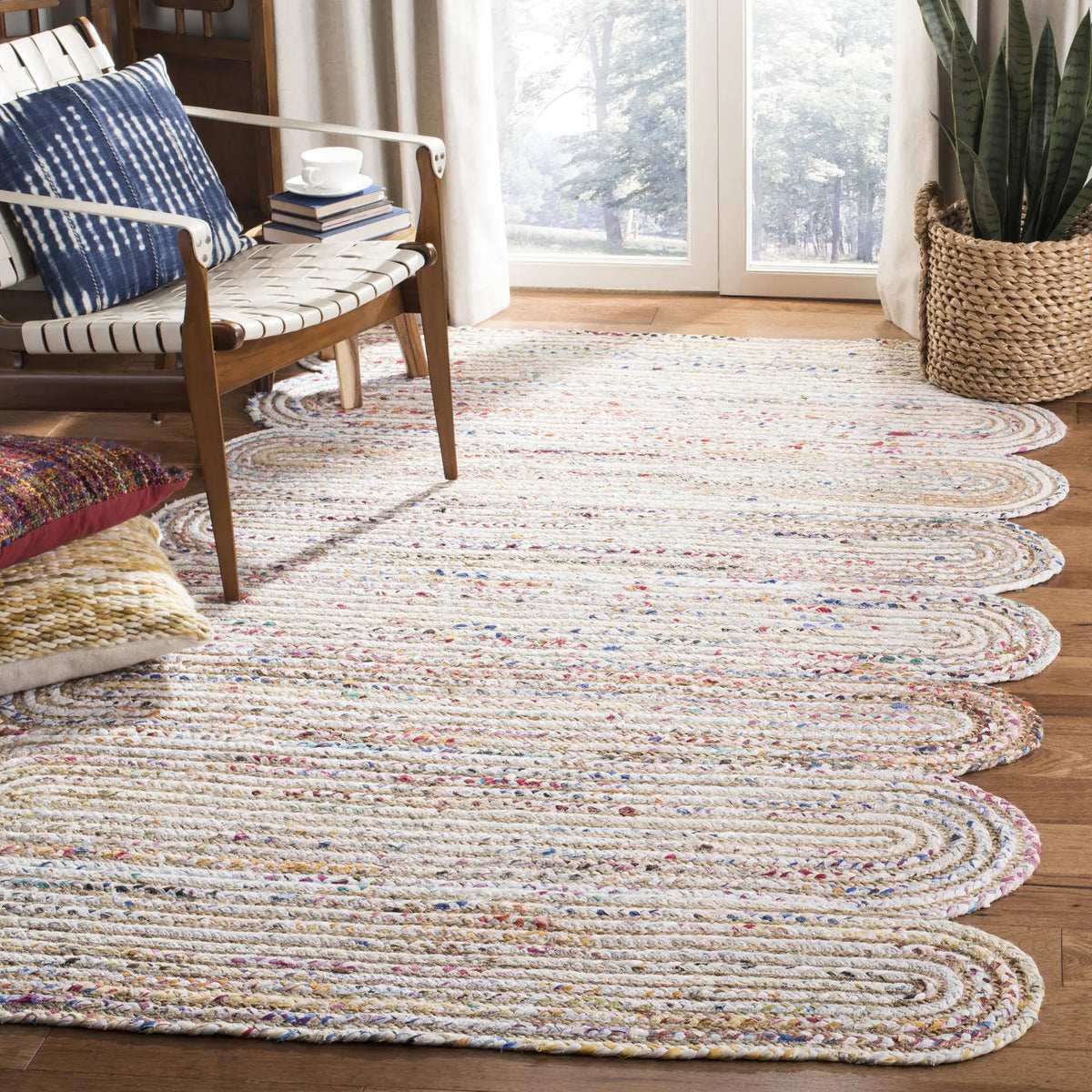Safavieh Cape Cod 4'-0" x 6'-0" Rug in Ivory / Multi