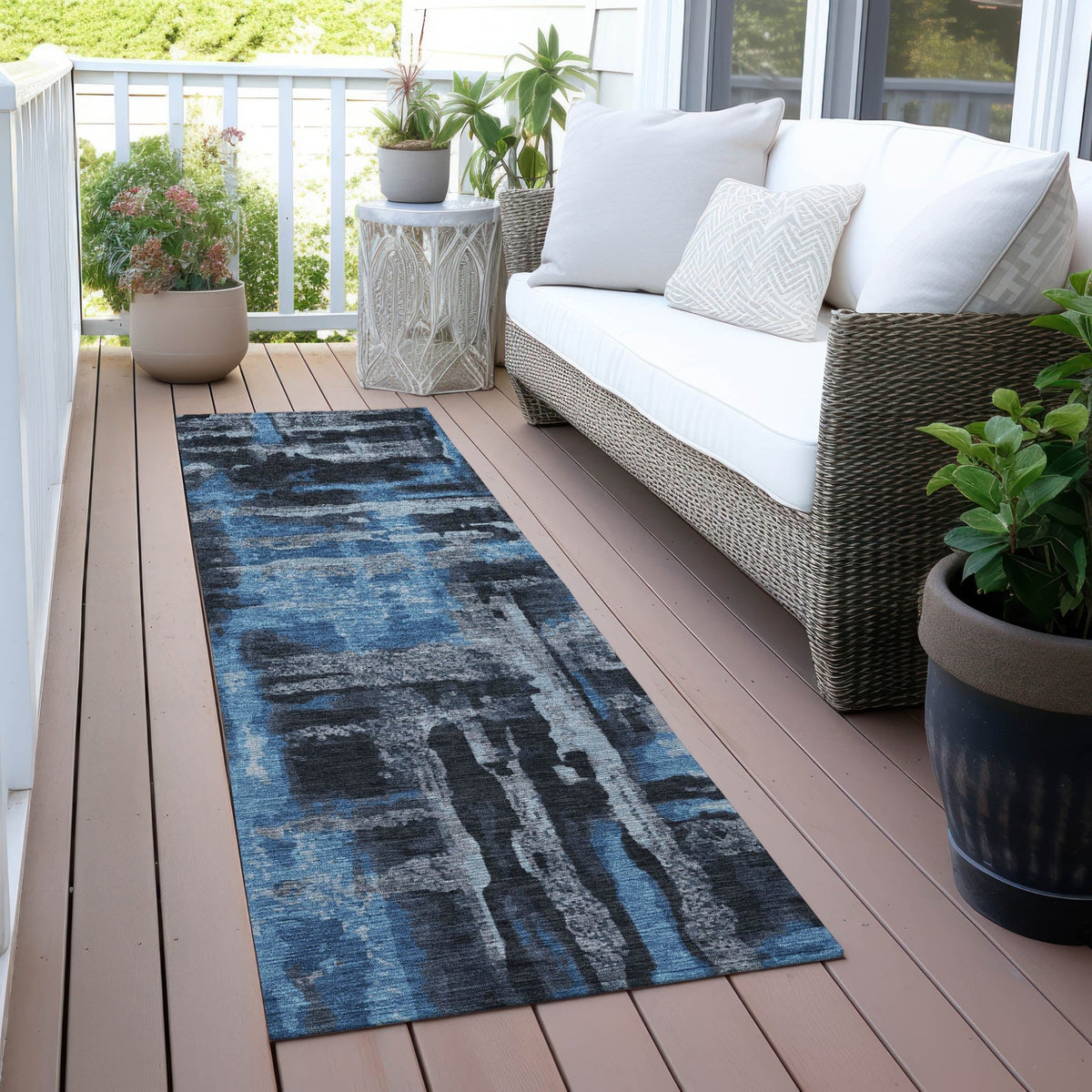 Addison Chantille ACN2015 Abstract Machine Made Transitional Black Rug