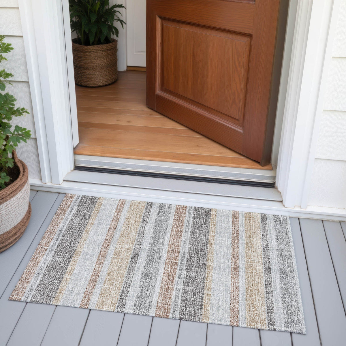 Addison Chantille ACN2122 Stripes Machine Made Transitional Gray Rug