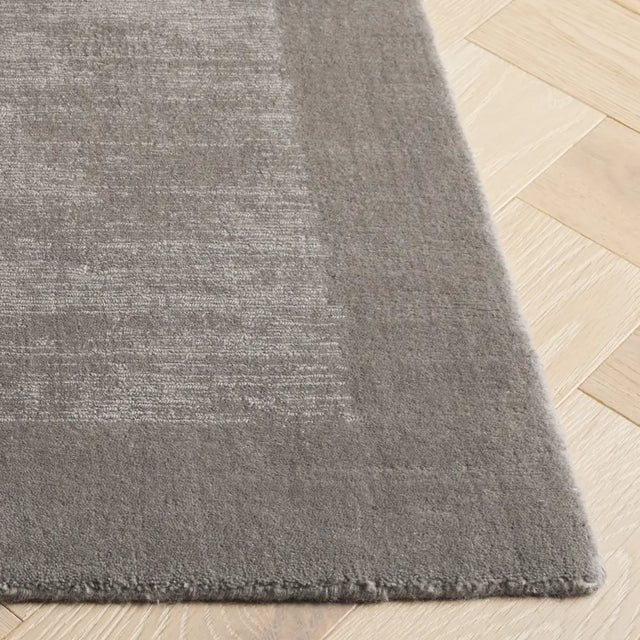 Safavieh Mirage 6'-0" x 9'-0" Rug in Grey