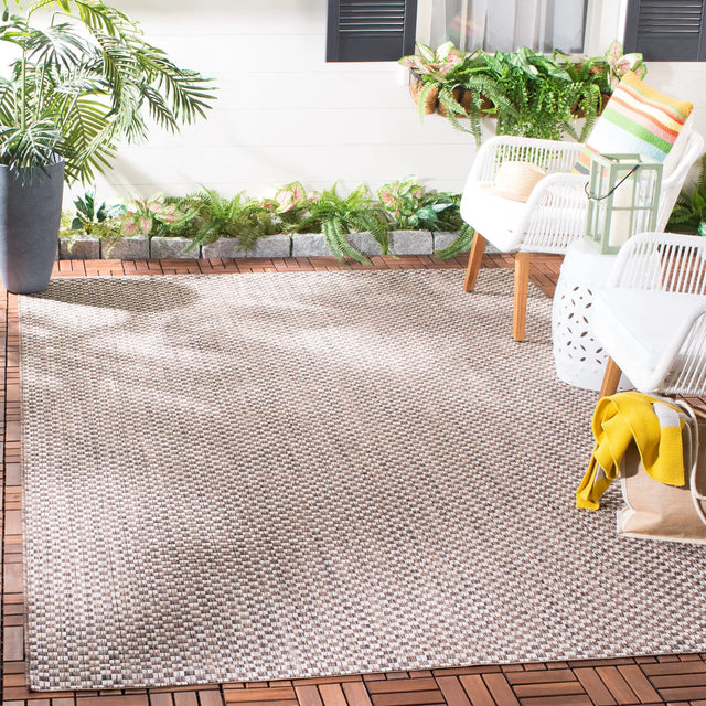 Safavieh Courtyard 4'-0" x 5'-7" Rug in Light Brown / Light Grey