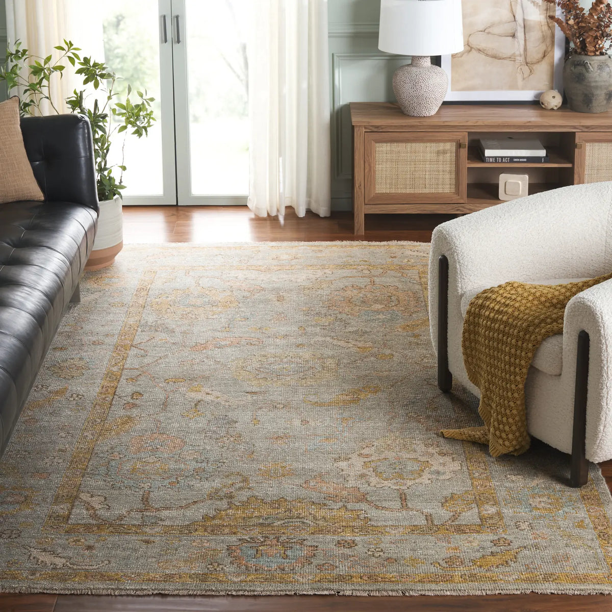 Safavieh Izmir 6'-0" x 9'-0" Rug in Light Blue / Gold