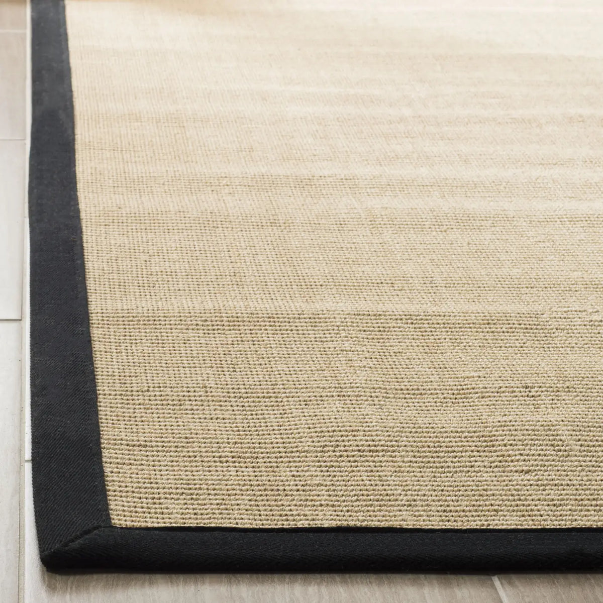 Safavieh Natural Fiber 4'-0" x 6'-0" Rug in Maize / Black