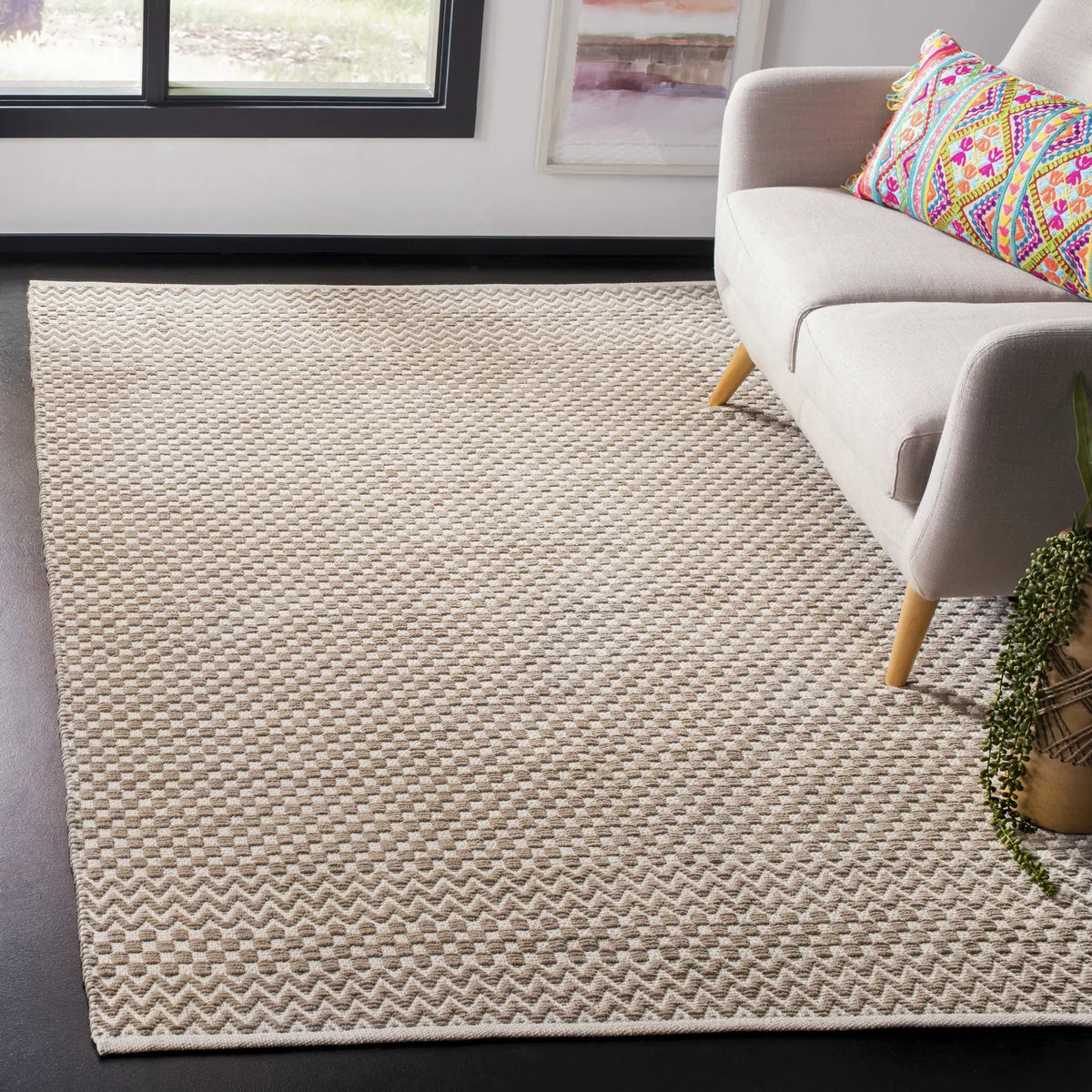 Safavieh Boston 4'-0" x 6'-0" Rug in Taupe