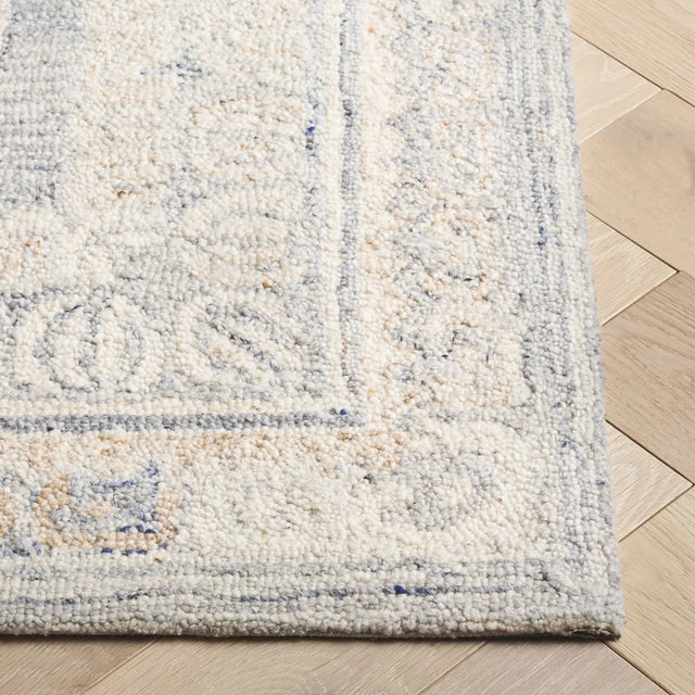 Safavieh Aubusson 4'-0" x 6'-0" Rug in Grey / Ivory