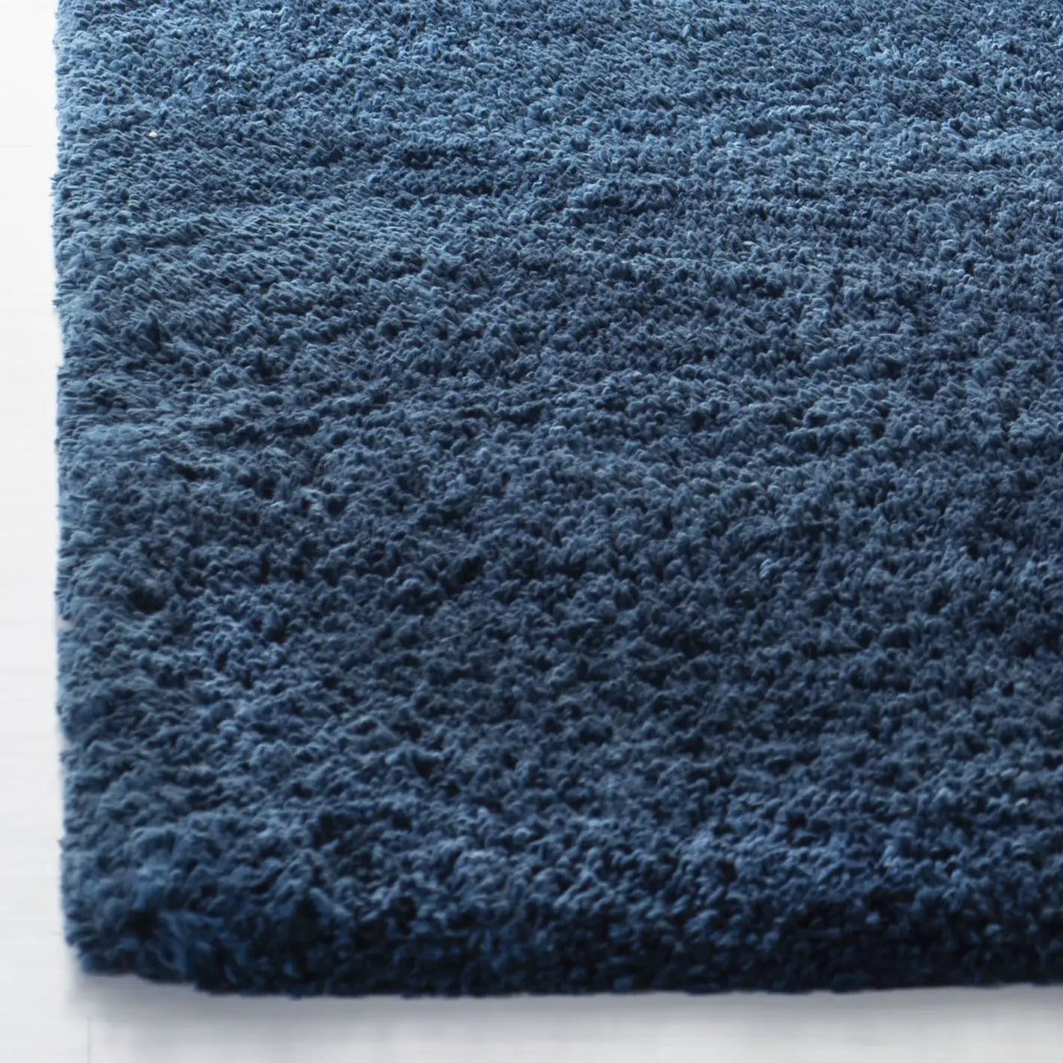 Safavieh Fontana Shag 800 4'-0" x 6'-0" Rug in Blue