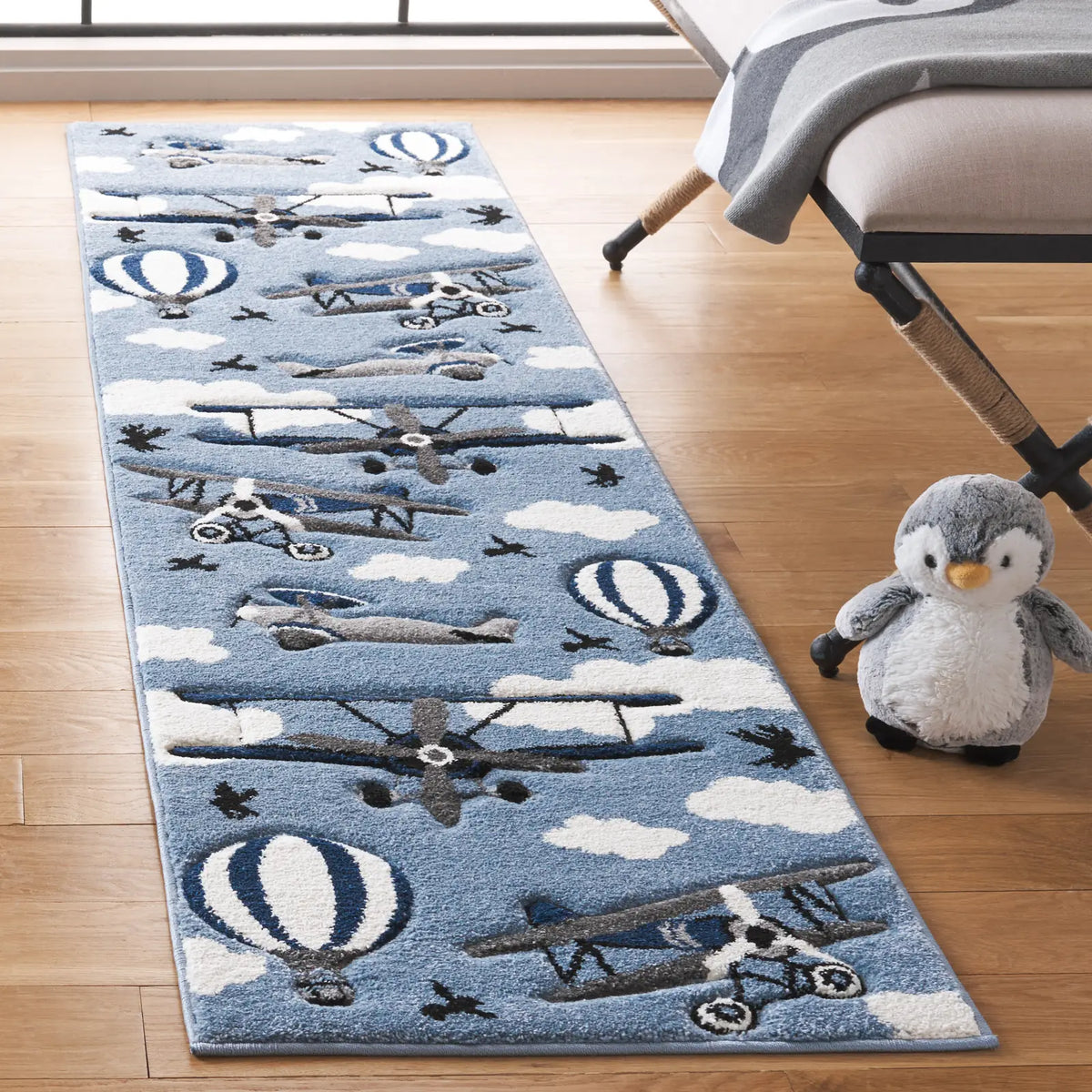 Safavieh Carousel Kids 100 2'-0" x 8'-0" Rug in Blue / Ivory