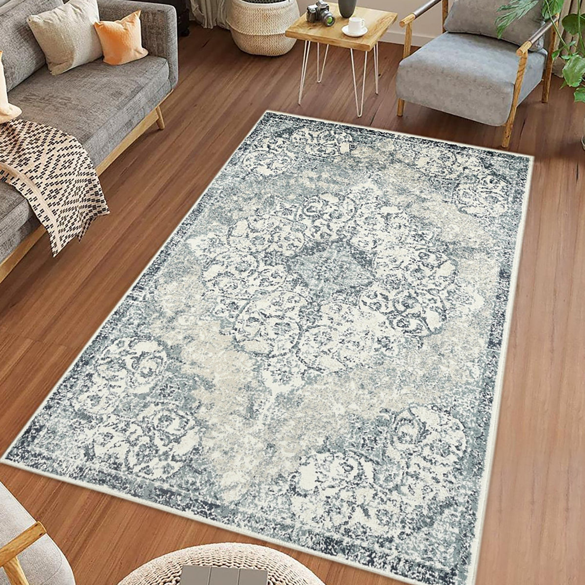 Amer Allure Classic Medallion Power-Loom Ivory/Blue Area Rug