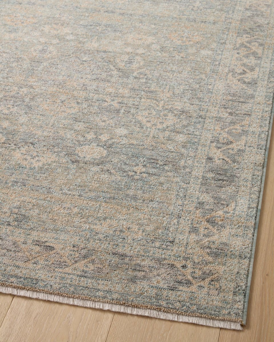 Angela Rose x Loloi Blake Bla-01 Sky/Beige Rug.