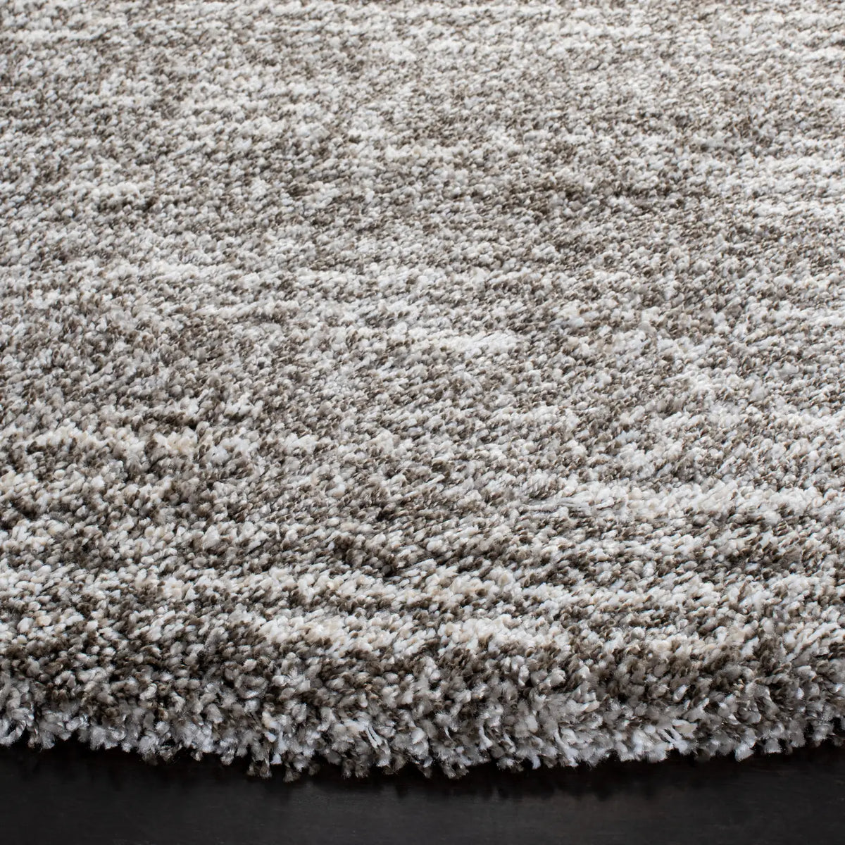 Safavieh Hudson Shag 7'-0" x 7'-0" Rug in Grey / Ivory