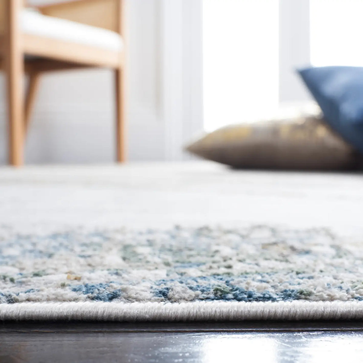 Safavieh Bel Air 4'-5" x 6'-5" Rug in Grey / Turquoise