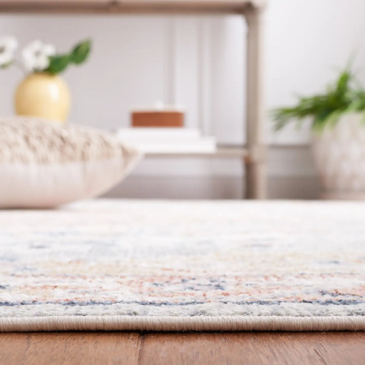 Safavieh Bayside 4'-0" x 6'-0" Rug in Sage / Gold