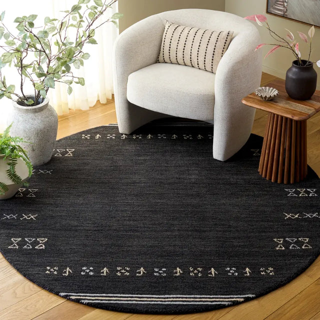 Safavieh Himalaya 6'-0" x 6'-0" Rug in Charcoal