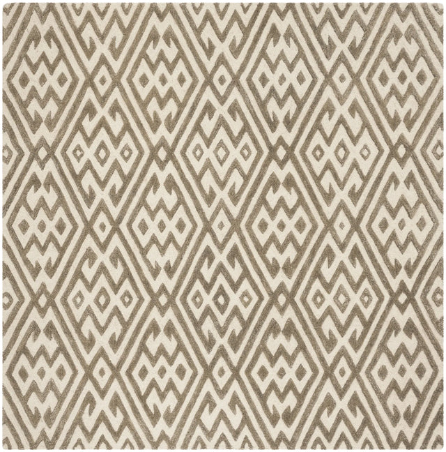 Safavieh Cambridge 6'-0" x 6'-0" Rug in Ivory / Grey