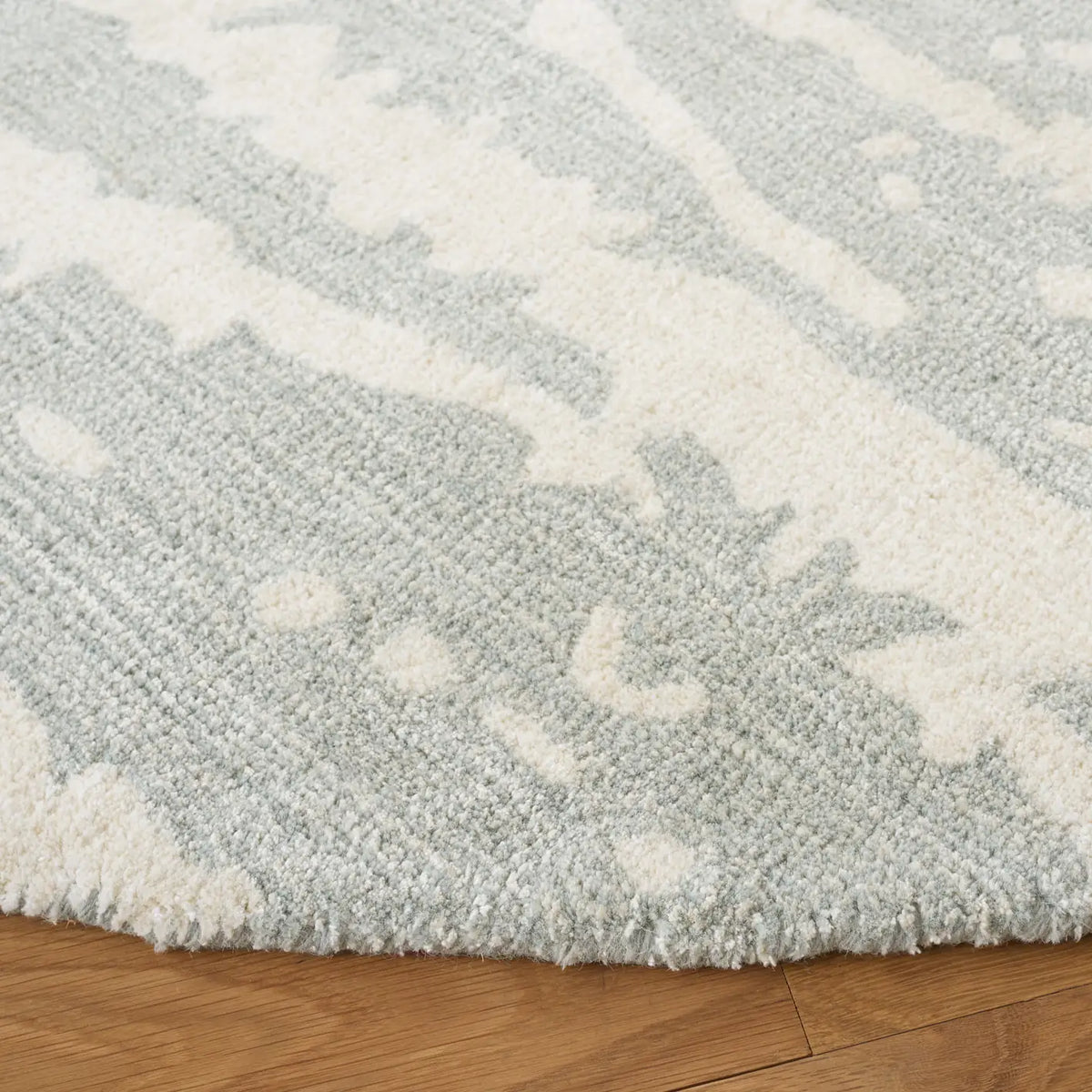 Safavieh Soho 6'-0" x 6'-0" Rug in Light Grey / Ivory